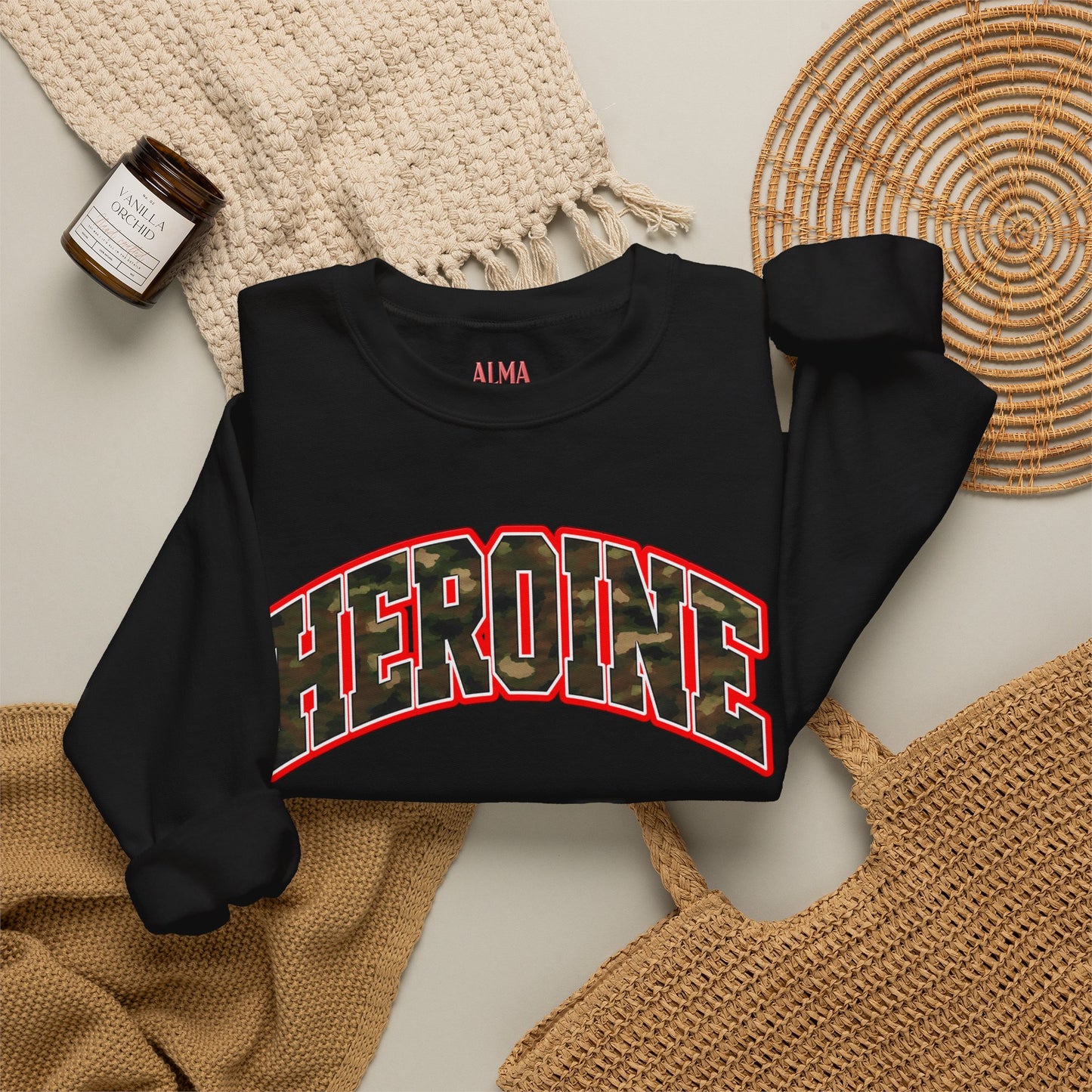 HEROINE CAMO- College-Style Crewneck Sweatshirt